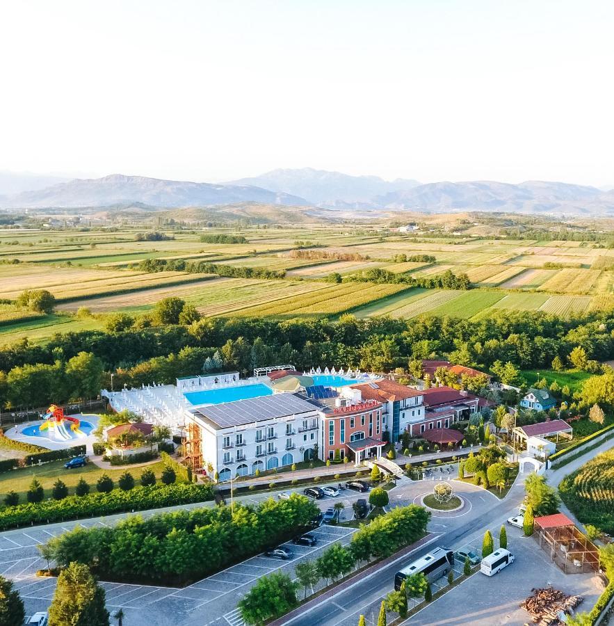 Gardenland Resort Bushat المظهر الخارجي الصورة